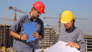 construction-workers-working-on-a-building-teamwork_rvgkf9y0mx_thumbnail-full01