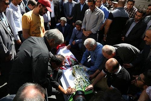 Farewell to the Lifeless body of Bahman Golbar'nezhad, Paralympic bike rider of the country