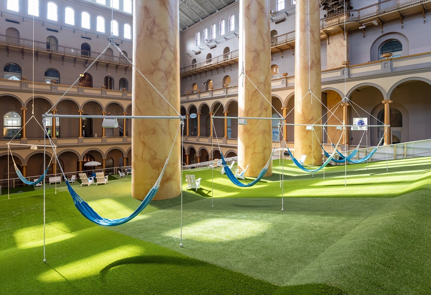 Creating a grass for the National Museum of the building